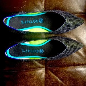 Rothys Black Friday 2019 Points (sz9.5)